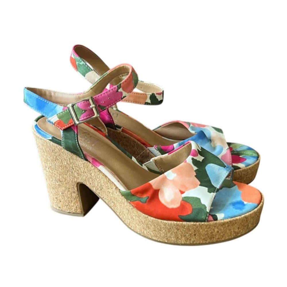 HEY GIRL By Corkys CORK HEELS Watercolor Floral Fabric Sandals Shoes Cheers SZ 9